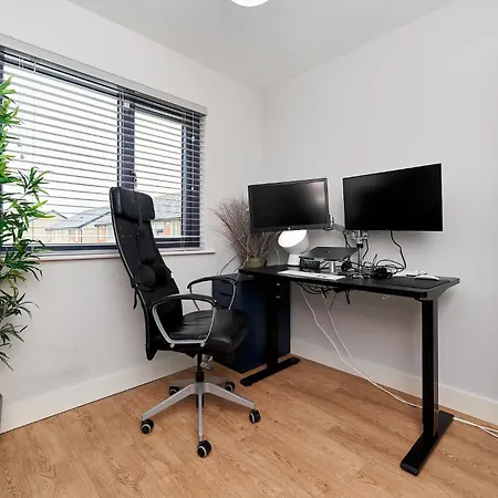 Modern Clonsilla Townhouse Sleeps 6 Feriehus Dublin
