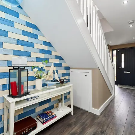 Feriehus Modern Clonsilla Townhouse Sleeps 6 *