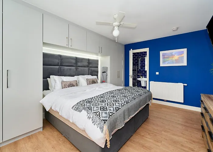 Dom wakacyjny Modern Clonsilla Townhouse Sleeps 6 Dublin