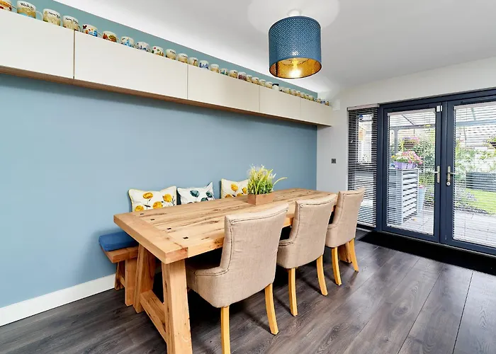Modern Clonsilla Townhouse Sleeps 6 Holiday home Dublin