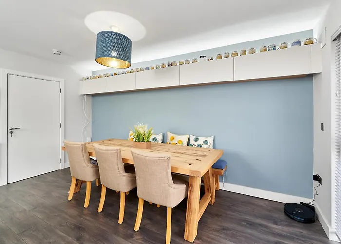 Modern Clonsilla Townhouse Sleeps 6 * Dublin